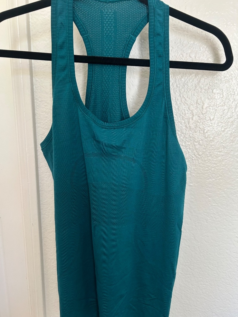 Lululemon Swiftly Tank size 10 - Picture 4 of 6